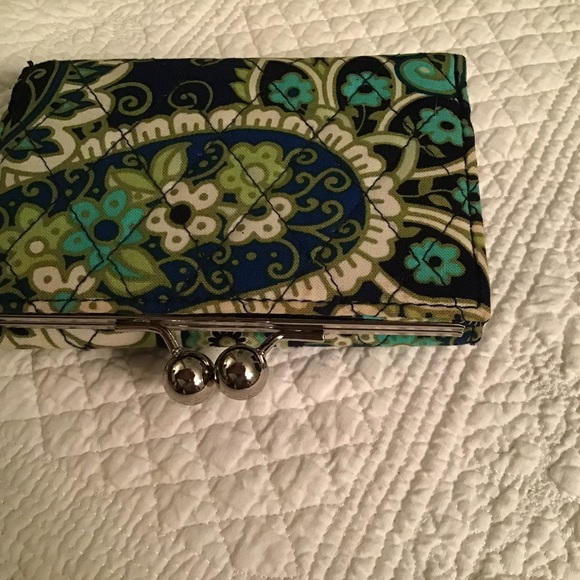 Vera Bradley trifold wallet - Picture 4 of 4